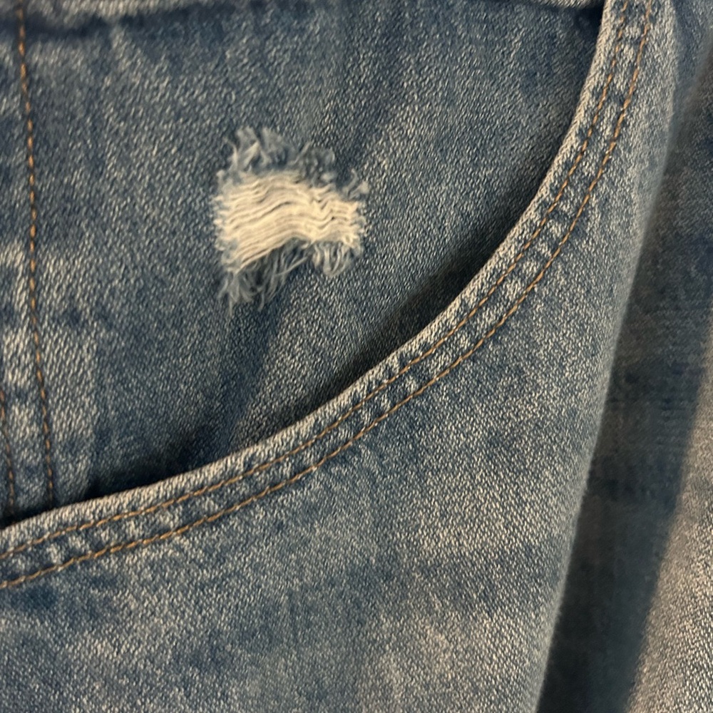 Universal Thread Barrel Leg Distressed Jeans | Wo… - image 5